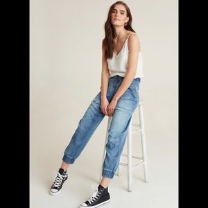max jogger jeans